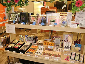蝋燭・線香など仏具の販売